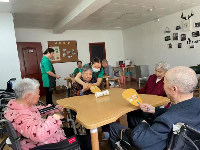 易玲芝日常工作圖片